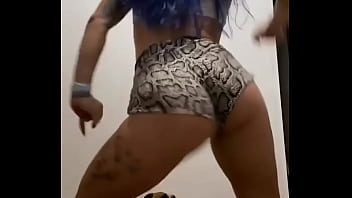 Preview 2 of Hot Sexs 18 Stripping - Nicol baila twerking hardcore