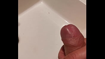 Preview 1 of Massive Cumshot On Back And Ass - Gicl&eacute_e matinale