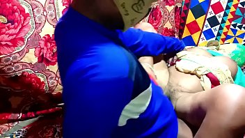 Preview 4 of Piee Drink - नई-नवेली पड़ोसन को घर बुला के चोद डाला