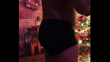 Preview 3 of Clips Crem Poesie - Lil early morning stretch #fitness #healthiswealth #FitnessJourney