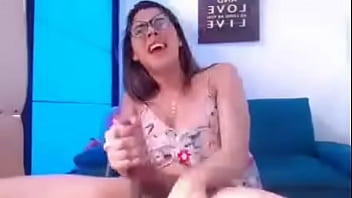 Preview 3 of Passion Hd Office Boss - Trans gozando na pr&oacute_pria boca