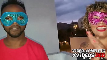 Preview 1 of Desi Mature Bhabhis - Casal Sapeca Rj decide retirar a mascara no meio da grava&ccedil_&atilde_o e entra na putaria na resenha - Ksal Hot - Bob Jhonson - Leo Ogro - Lua Doidera