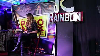 Preview 1 of Saxx Move - Gostos&atilde_o Lucas Alves faz stripper e tira toda roupa em live especial do PapoMix - Parte 1 - WhatsApp PapoMix (11) 94779-1519