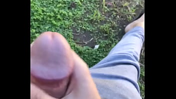 Preview 3 of Rap Com First Time Sex - Argentino se masturba al aire libre