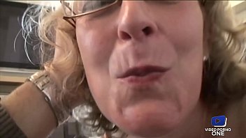 Preview 3 of Xxxndiyn - Fran&ccedil_oise,  mature en manque de bite