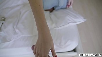 Preview 2 of Skypeksa Tab - Sexy stepmom Dava Foxx takes a ride on her stepsons big dick