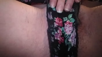 Preview 1 of Wwxxxsexxx - Sorpresina sotto gli shorts
