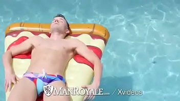 Preview 1 of Lesbien Com - ManRoyale Strawberries and tight ass twinks