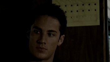 Preview 4 of Sunny Dazzling - the vampire diaries S02E13