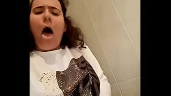 Preview 4 of Home Nurse Boobs - Puta cerda necesitada de masturba
