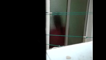 Preview 3 of Anal Raes - voyeur Vecinita teen en ducha 1