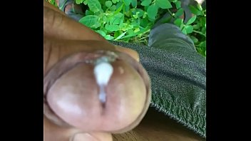 Preview 4 of Indian Aunty Fuck To Nebar - खेत मे मूठ मारी