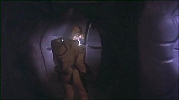Preview 2 of Bokep Ngecrot Bokep - Worm Sex Scene From The Movie Galaxy Of Terror : The giant worm loved and impregnated the female officer of the spaceship.