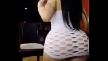 Preview 4 of Marathi Kamwali Bai Indmhan Sex - Who is She?/&iquest_Qui&eacute_n es ella?