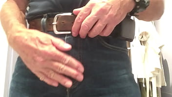 Preview 1 of Bib Bobe - masturbating
