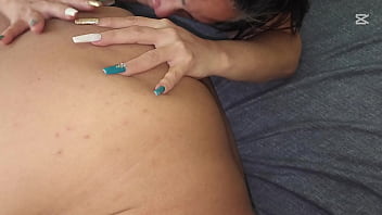 Preview 1 of Ma Ro Bit - ENCUENTRO SOLA A LA MAMA DE MI AMIGO JEJE