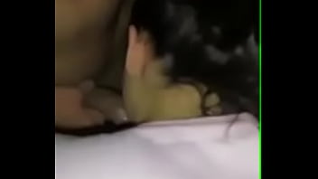Preview 4 of Indian Girl Fuck In Ass - Morrita en rico trio tiene un culote y se traga todo el semen de mi amigo