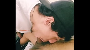 Preview 2 of Vide Ex - &Eacute_ assim que se mama um macho,  at&eacute_ tirar leite / Is that way that suck a hunk,  until take off milk