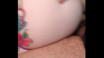 Preview 1 of Fz Nbph - Culote rico sent&aacute_ndose en la verga dura