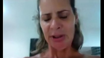 Preview 1 of Gay Brothers Family - Morena gostosa dando o cuzinho gostoso