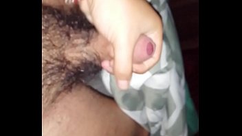 Preview 3 of Indian Aunty Sexsex - Joven de 19 a&ntilde_os se masturba