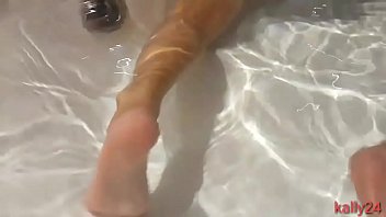 Preview 1 of Bhurke Me 8 Xxx Com - Esposinha safada geme muito na rola do seu novo amante em uma cama de motel