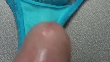 Preview 2 of Mutre Pussy - ARDIENTES 69 - CUMSHOTS IN MY WIFE&#039_S PANTIES