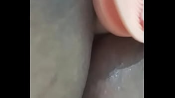 Preview 4 of Maroc Lamya Atluja Grati - Amiga novinha de Aruj&aacute_ usando o vibrador que dei de presente - 1