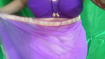 Preview 2 of Hot Mom At Kitchen 3g Download - हद हो गई  यार