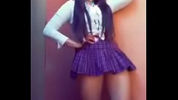 Preview 1 of Grany Aloha - Nena caliente y sabrosa