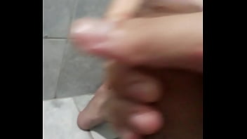 Preview 2 of Obesse Women Getting Raped - Mostrando o pau