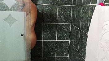 Preview 1 of Bumik Saule - I see my stepsister masturbating in the bathroom and my cock gets hard,  what&#039_s happening now - Porn in Spanish.