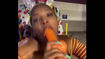 Preview 3 of Beeg 9 Thra - She had two dicks at once