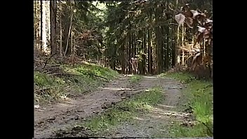 Preview 2 of Sex Mom End Son - BluttBoy joggt nackt in Puderbach (D)