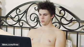 Preview 2 of Big Tits Balck Com - Hunks Jeremy Dean having a rough anal sex on bed - Men.com