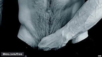 Preview 1 of Big Tits Balck Com - Hunks Jeremy Dean having a rough anal sex on bed - Men.com