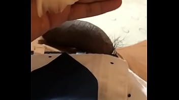Preview 1 of British Ebony Porn - Cabr&oacute_n que se la jala