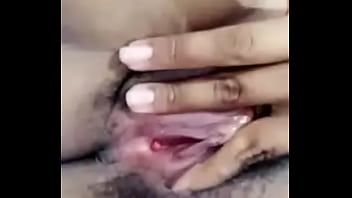 Preview 3 of Take It From Mom - Negra acariciando la vagina mojada