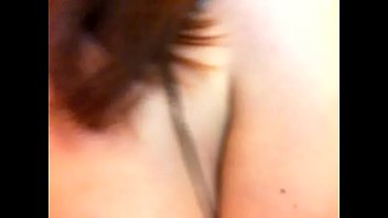 Preview 1 of Ucmz - Grandi giochi estremi per la tua bella mamma italiana si apre culo e figa con questi enormi dildo