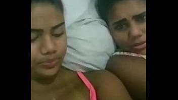 Preview 1 of Bradar Sistar Fuking Sixy Vido - Young girl showing boobs