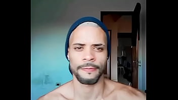 Preview 3 of No Pants Mom - V&iacute_deo de verifica&ccedil_&atilde_o