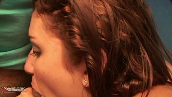 Preview 4 of Jav Ok Retro - Atriz n&atilde_o aguentou dois mas esta doidinha pelo Produtor (cena completa no RED)