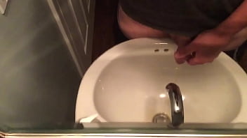 Preview 3 of Xxx Video Fere Sax - Pissing into the sink