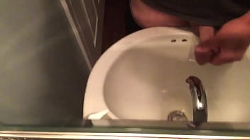 Preview 4 of Xxx Video Fere Sax - Pissing into the sink