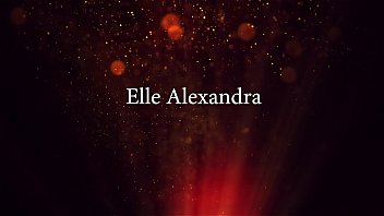Preview 1 of Ibu Nya Lagi Tidur - Ravishing Red Elle Alexandra Stuffs Her Moist Muff In Heels!