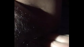 Preview 2 of Student Japan Sex In Bus - enfiando a m&atilde_o na buceta larga e fodida