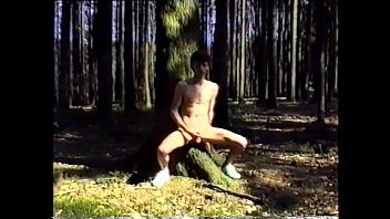 Preview 3 of Wwe Pussy - BluttBoy an der Sense und im Wald