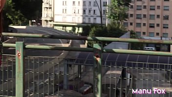 Preview 4 of Wwwocmxxx Videosyria - Manu Fox flagrada se masturbando e se exibindo na rua (completo no RED) (Produ&ccedil_&atilde_o Rubens Badar&oacute_)
