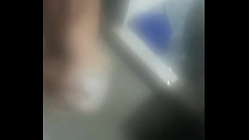 Preview 3 of Emi Lee Leaks - Paja en ba&ntilde_o