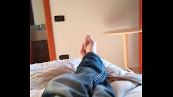 Preview 1 of X Videos Rape Saree - Mi eccito nel guardare i miei piedi